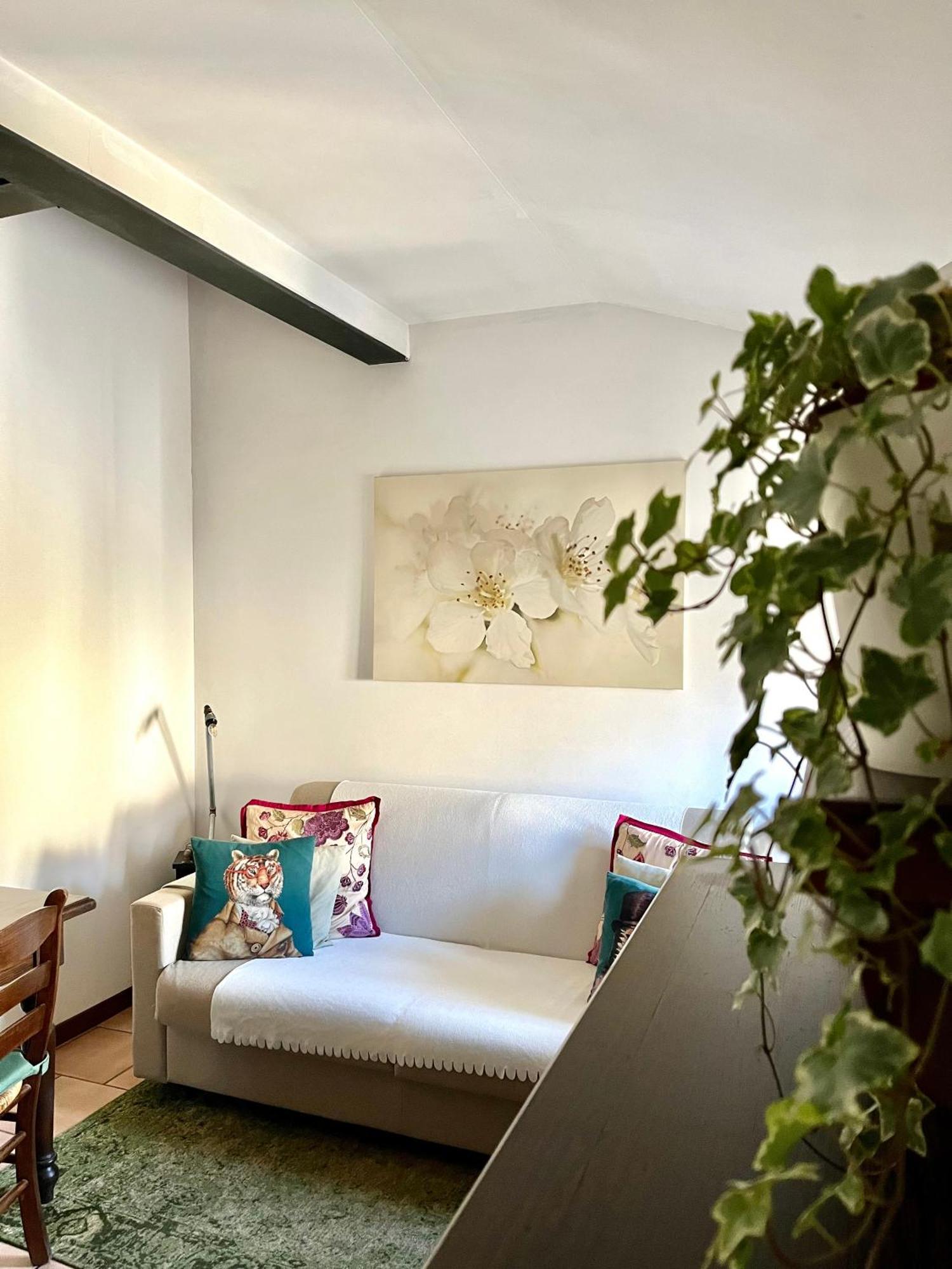 Porto Valentino Apartment Sirmione Eksteriør billede